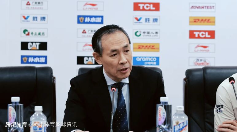 许利民：面对压力确实很痛苦心里也不舒服 但这种经历对每个人都是种成长