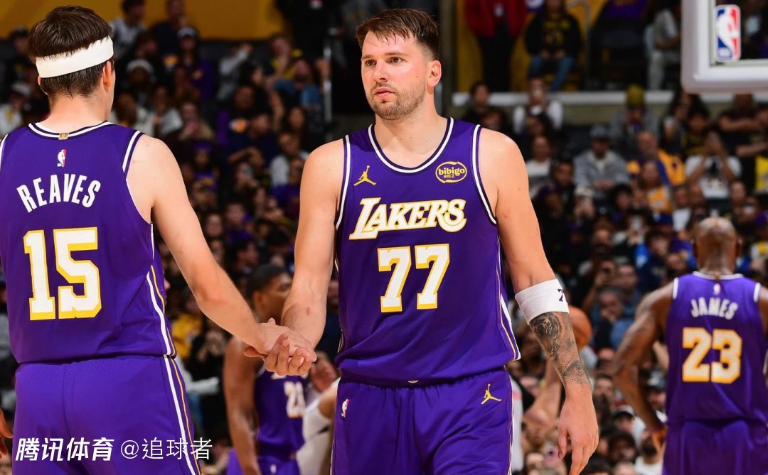 甩锅还是无奈？詹姆斯丢绝杀后东契奇唇语曝光：他让我传球我就传了