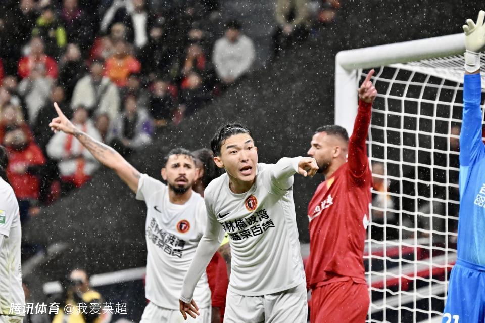 难兄难弟？中超仅两队2连败！英博丢9球+铁人0进球，网友：辽宁双“熊”