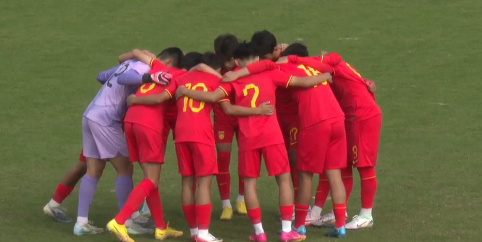 半场战报-李宇轩助攻盛宸熙头球破僵，中国队暂1-0中国香港