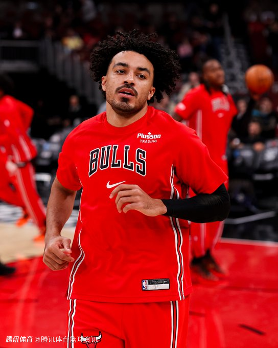 公牛官方：特雷-琼斯左腿筋拉伤 将在两周后接受复查