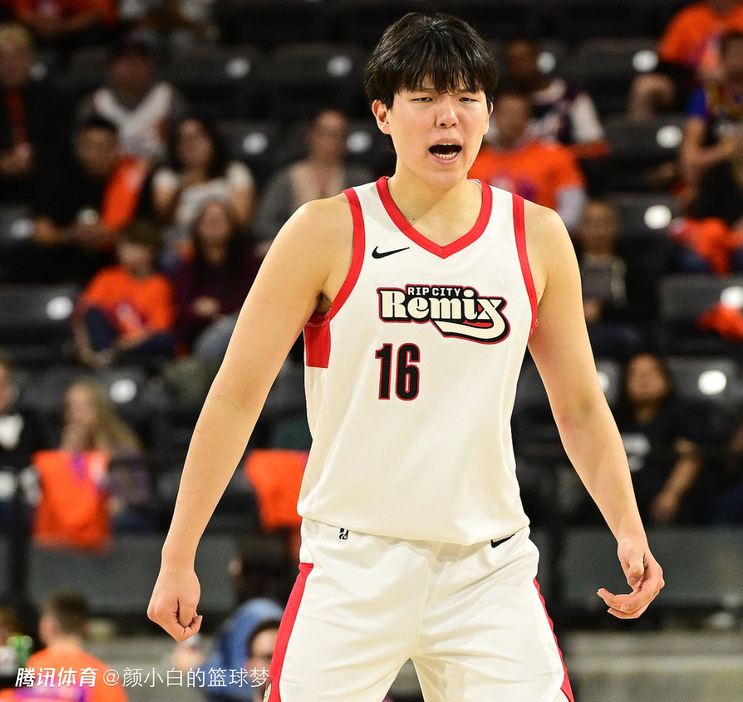 逆转卫冕冠军失败！杨瀚森20+7对轰勇士旧将 混音未能一黑到底