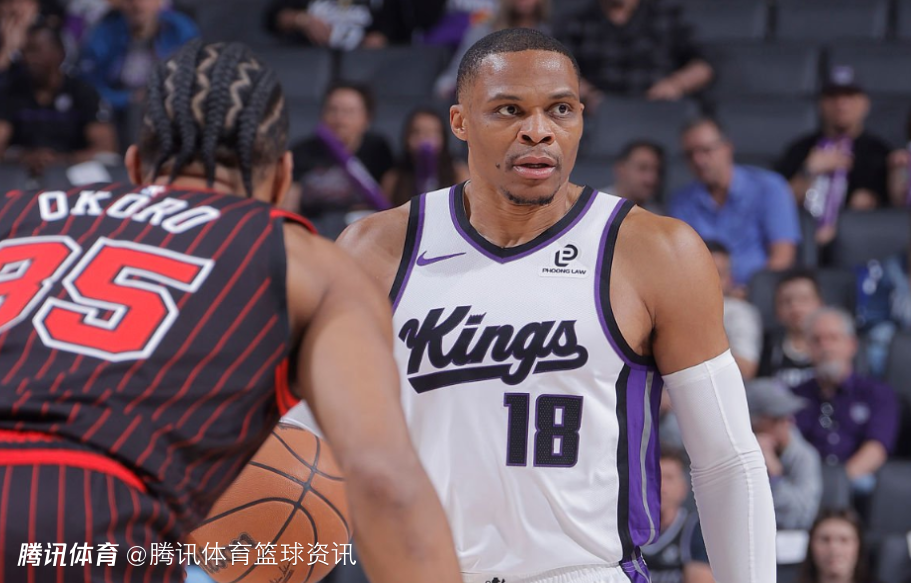 暖心！威少在公牛主帅父亲离世后第一时间慰问 场上零失误三双创历史