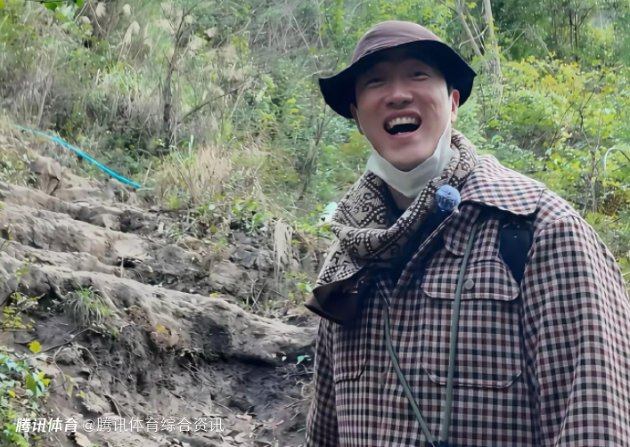 刘翔辟谣移民美国：谁说的站出来保证不打他 我一个爱国热血小青年到哪去移？