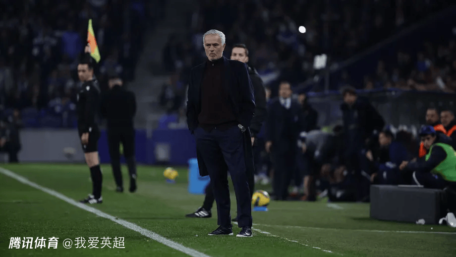 1周内连丢2冠！62岁穆帅怒批球员，四大皆空仍嘴硬：最好的队又输了