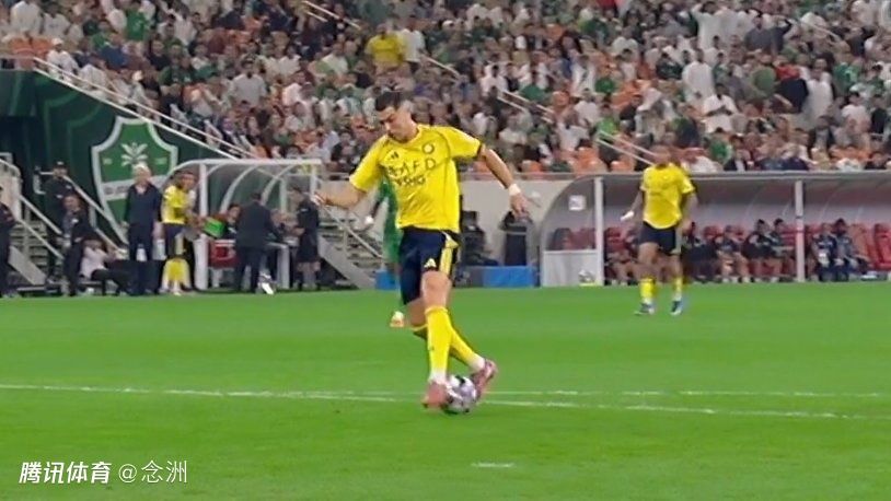 足坛一夜动态：C罗哑火首败！米兰1-0登顶 热刺边锋3350万离队