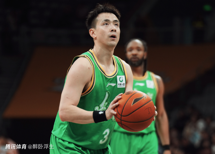 赵继伟7中1梦游辽宁遭深圳双杀 贺希宁32+9制胜两罚赛季新高