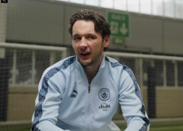 特拉福德：回归曼城显然不是最好的结果，希望拿下国内三冠王