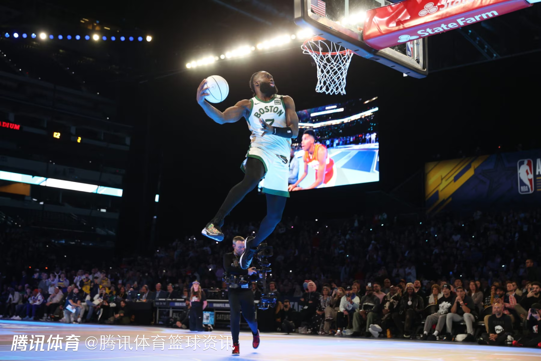 布朗吐槽去年扣篮大赛：计划被改+塔图姆传球坑惨 萧华赛后致谢遭调侃