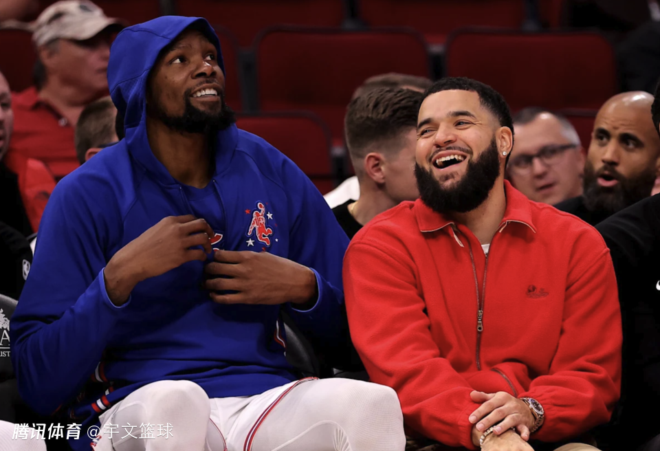 杜兰特：詹姆斯38岁时球技仍在不断进步 全明星难看归咎库里和利拉德