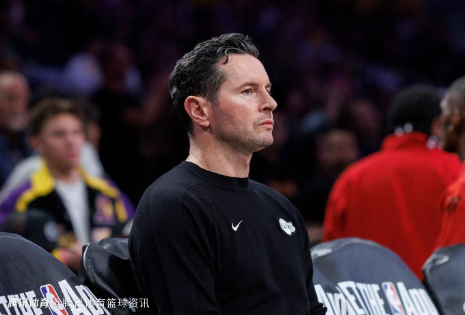 埃迪-约翰逊：雷迪克话太多还把球队内幕往外抖 球员可能都懒得听他讲完