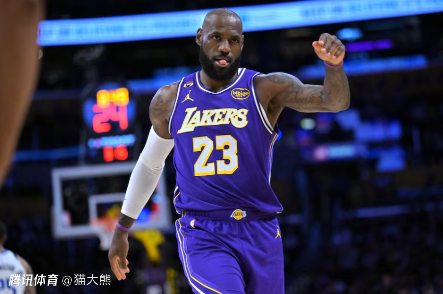 数据帝：詹姆斯缔造NBA历史纪录 三分10中0！一人复制哈登数据