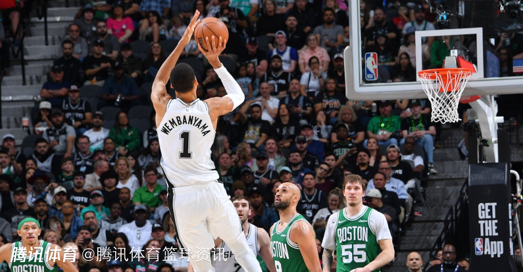 文班：我整场都保持稳定的表现 感谢球迷用他们的方式激励着我