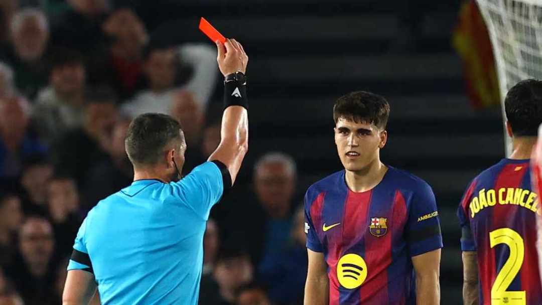 马卡：对多个判罚不满，巴萨计划正式向欧足联提交抗议书