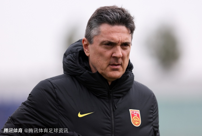 媒体人：首发调整幅度有点大 看来安东尼奥是有想法的 这是留后手