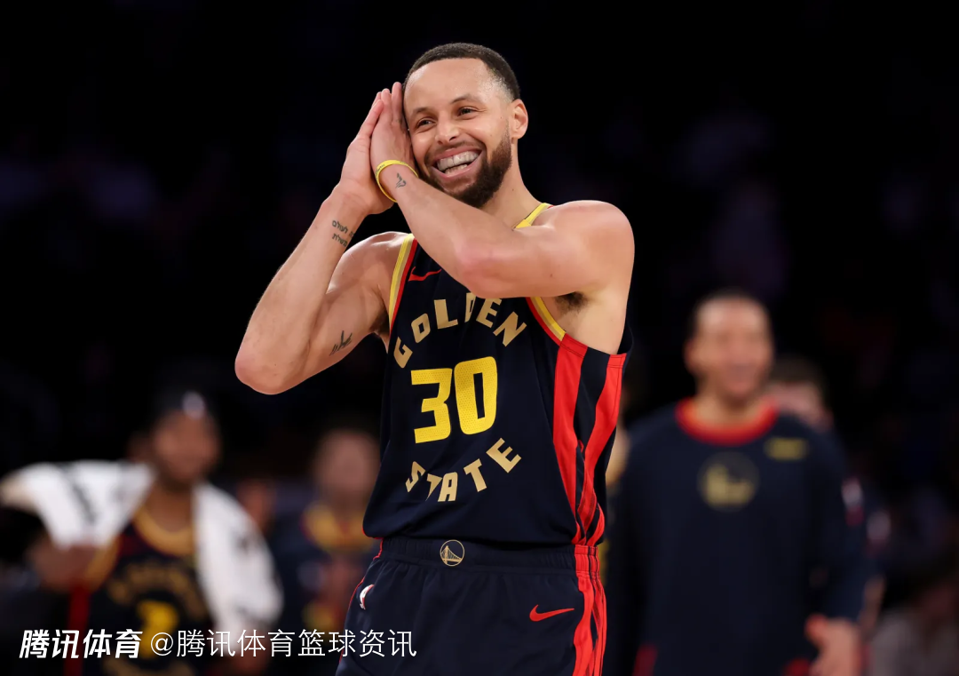 库里伤情最新进展！队记+专家确认：强行复出恐遭二次重伤