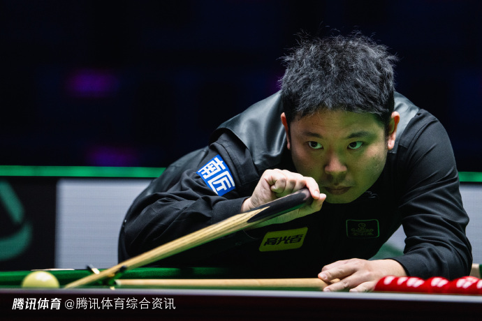 斯诺克世界大奖赛半决赛：张安达6-5绝杀周跃龙 率先晋级决赛