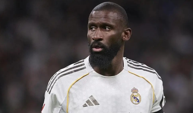 阿斯：吕迪格收到皇马一年续约报价，想续两年但一年也会接受