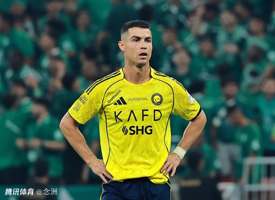 足坛一夜动态：C罗结束停赛复出！切尔西4-0 魔笛破门米兰2-1