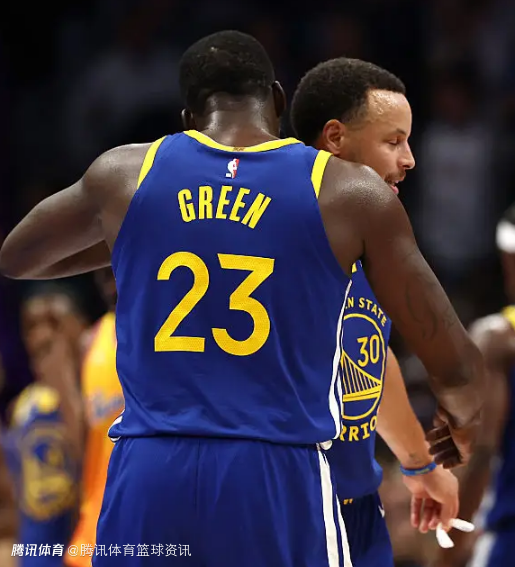 库里获夏洛特立交枢纽命名！追梦：他就是活着的传奇