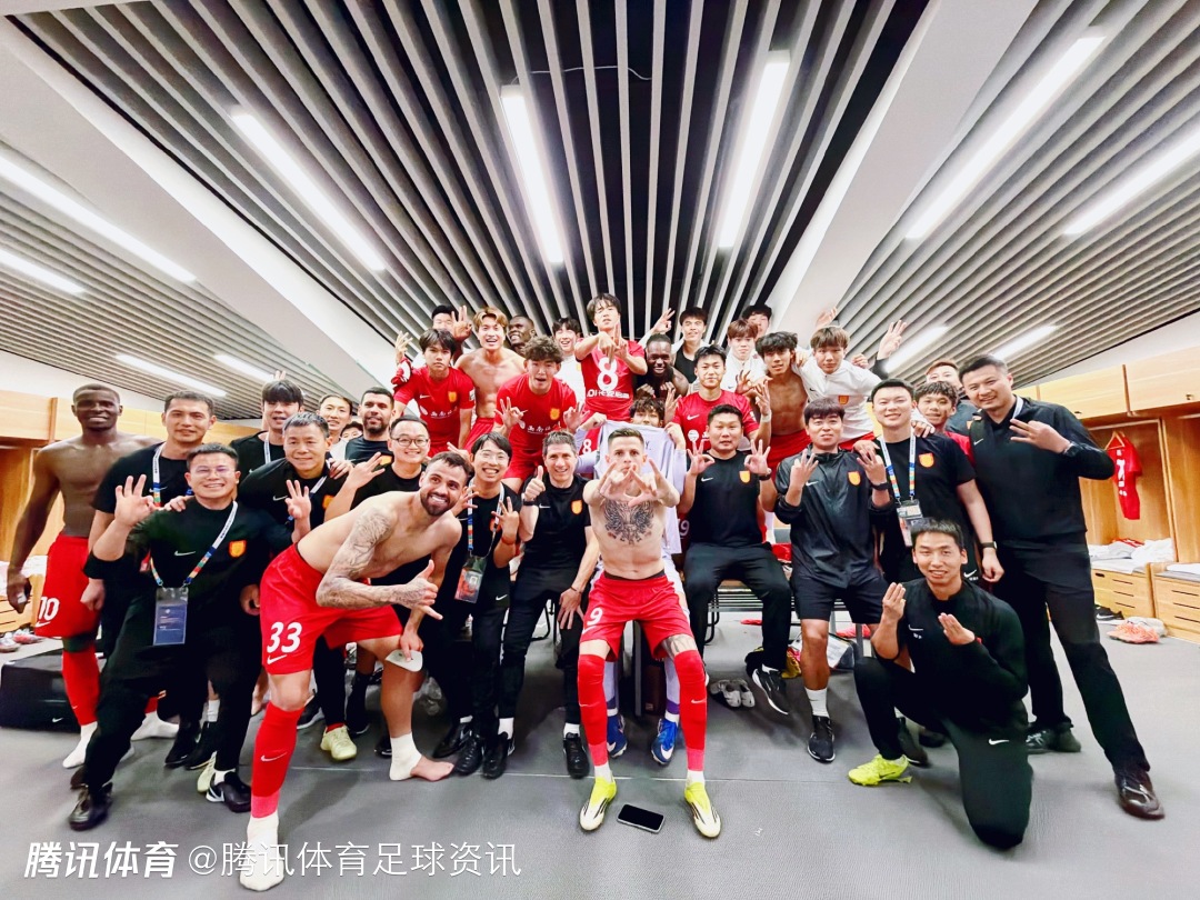 今晚报：铜梁龙客场掀翻浙江显黑马本色 中超格局因罚分持续震荡