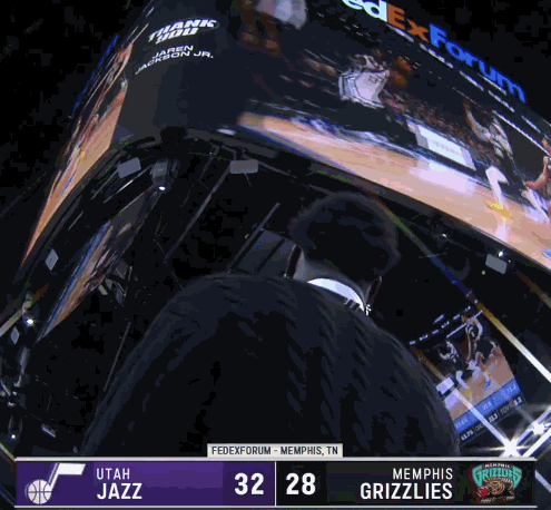 被交易后首次回孟菲斯！灰熊主场致敬小贾伦-杰克逊 现场球迷鼓掌欢迎