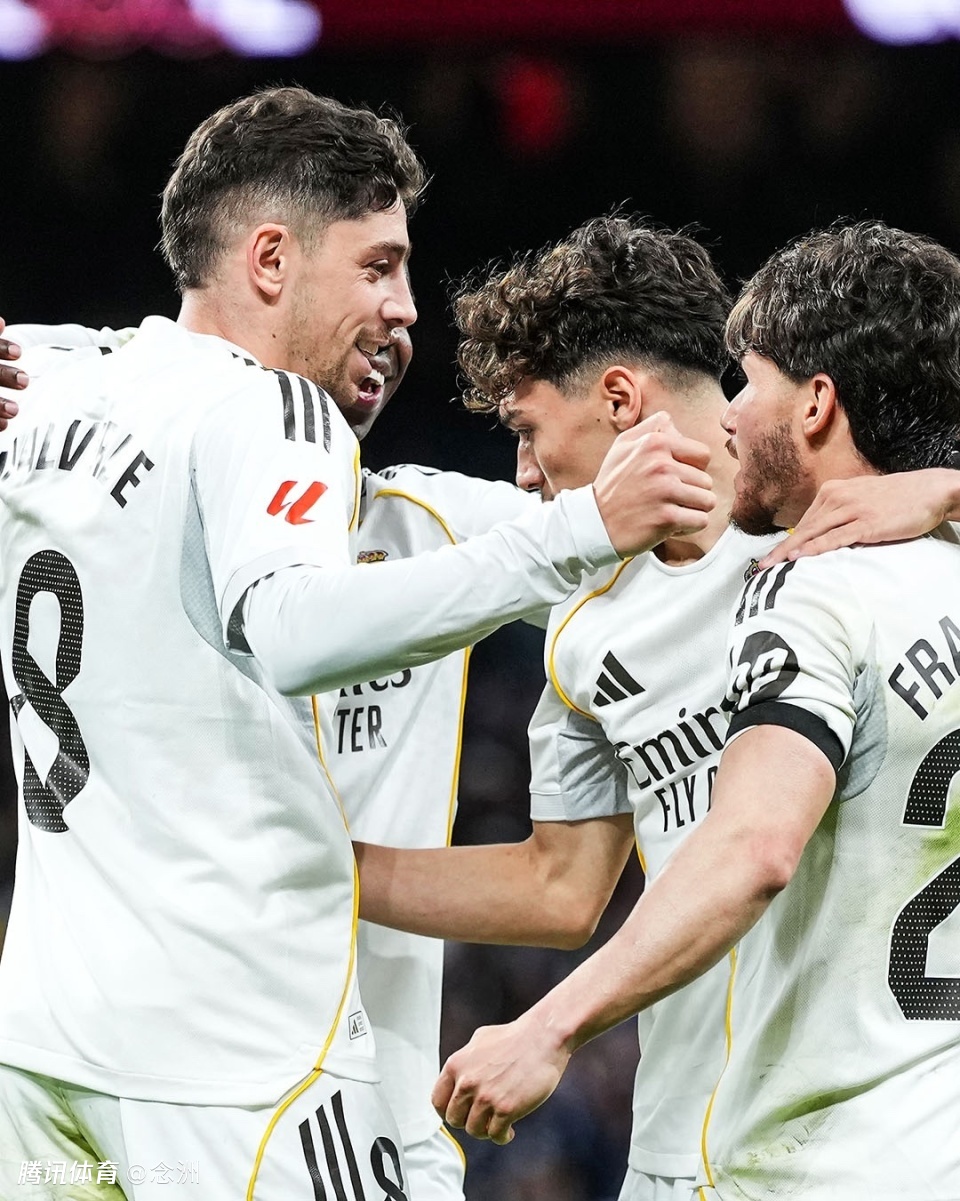 足坛一夜动态：皇马4-1 阿森纳2-0曼城1-1差9分 切尔西0-1