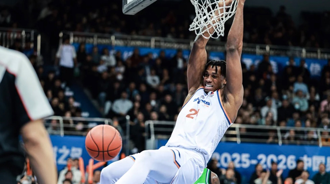 CBA：李添荣20分上海客场大胜天津 林庭谦23+10空砍难救主