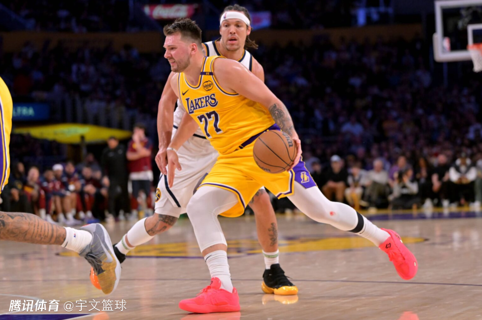 21日NBA前瞻：东契奇率湖人开启八连客之旅 杜兰特与文班展开德州内战