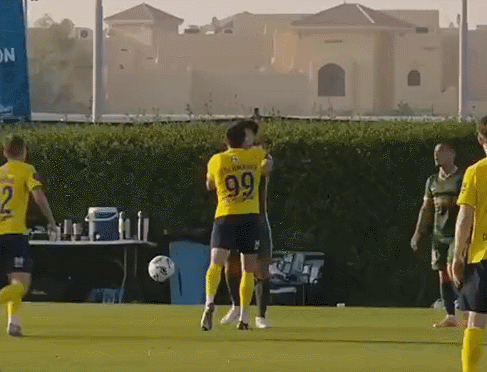 遭报复性犯规！浙江队热身赛与罗斯托夫爆发冲突 比赛仅23分钟被迫终止