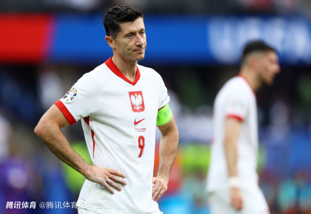 米体：尤文派代表考察莱万 波兰前锋合同将到期 年薪1000万欧