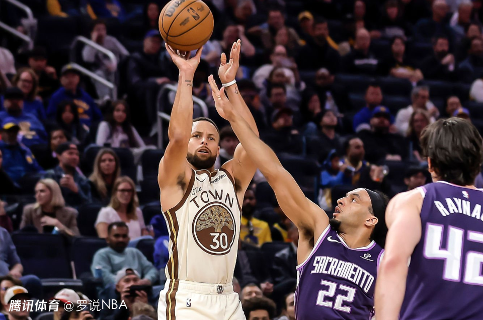 勇士擒国王终结4连败！库里替补出战砍17分：79秒轰进两记3+1