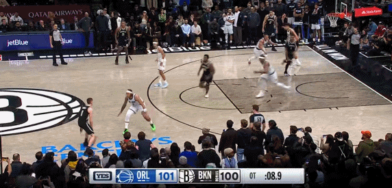 绝杀与反绝杀！杰明打板三分助队反超 班凯罗最后命中压哨绝杀三分