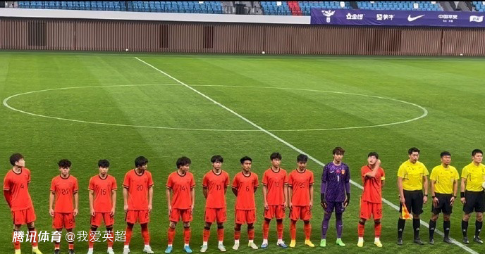 1-2！U17国足热身赛遭乌兹别克逆转，张伯霖闪击，邝兆镭失误送礼