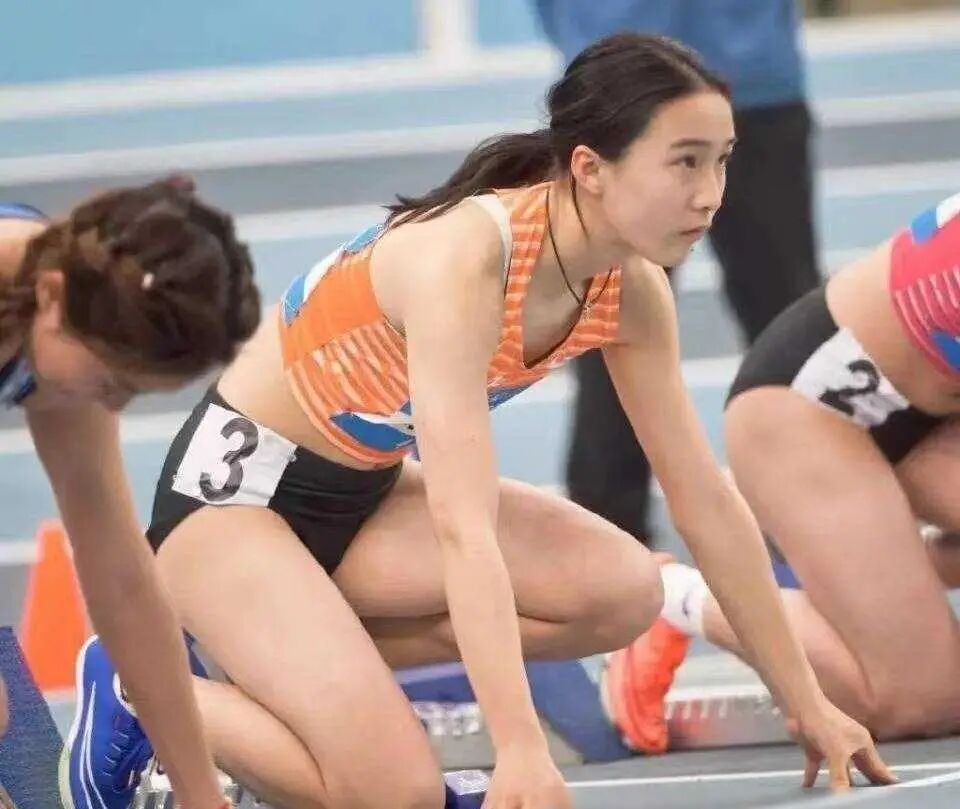 这些大姐跑得太快！陈妤颉肯定追不上 室内世锦赛60米预赛都这么猛