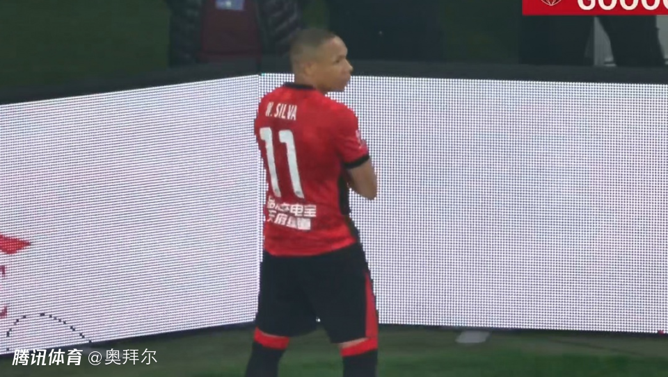 成都姆巴佩辉煌一战！双响炮+造赛季首红，中超30战已造15球