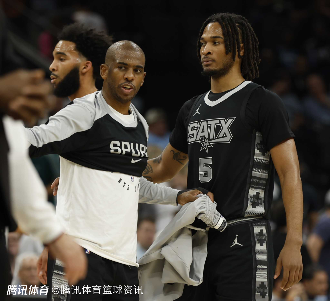 卡斯尔深情致敬保罗：场上教球场下交心 他让我的新秀赛季无比顺利