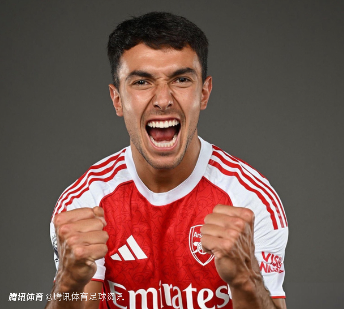 西班牙队公告：苏维门迪遭遇右膝不适 球队已将其移出对阵埃及名单