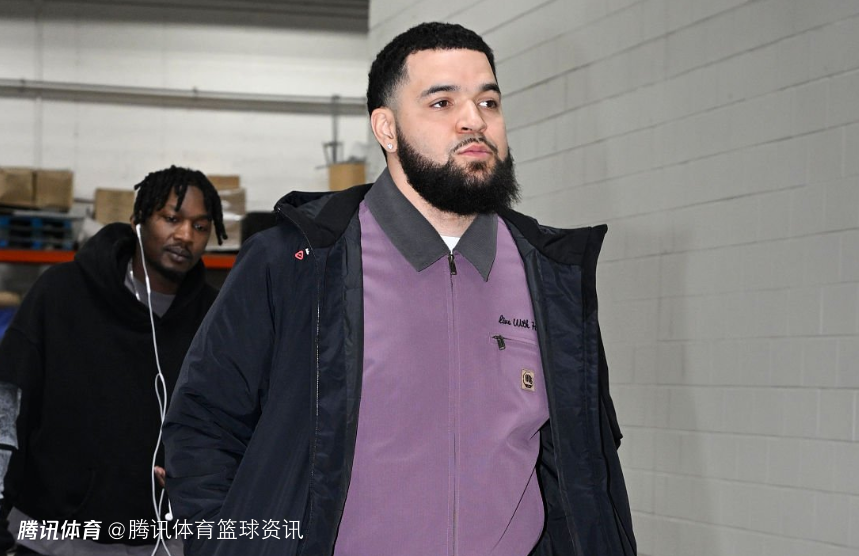 乌度卡：范弗利特目前无法参加对抗训练 显然还谈不上复出打球