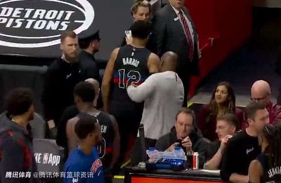 盼无大碍！哈里斯落地左膝挫伤 活塞官方确认本场不会回归