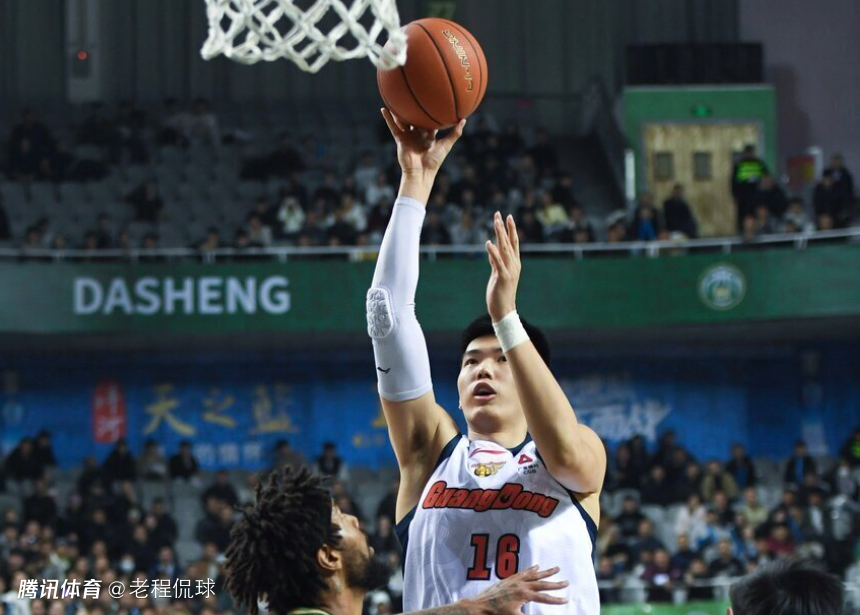 焦泊乔加盟广东首砍两双 1年前他职业生涯一度打上问号