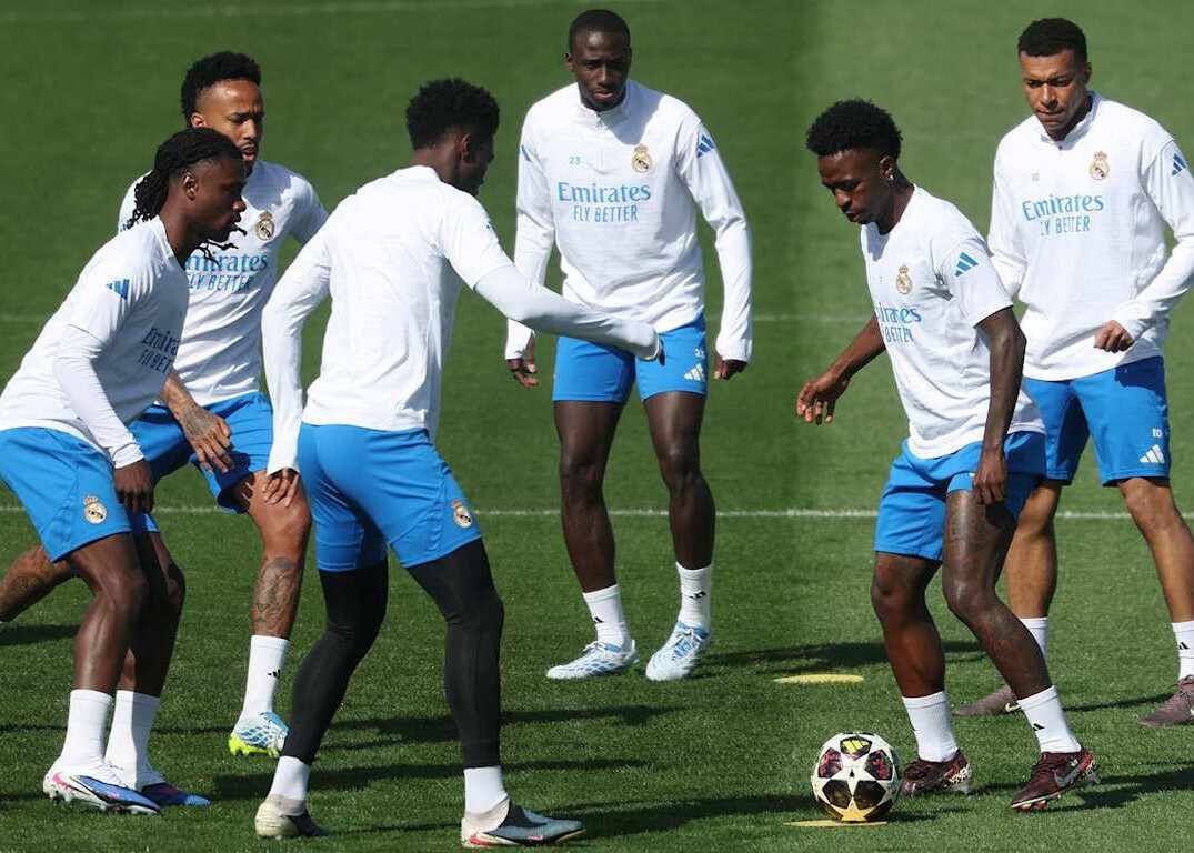 马卡：塞瓦略斯和门迪参加皇马今日合练，贝林厄姆已完全恢复