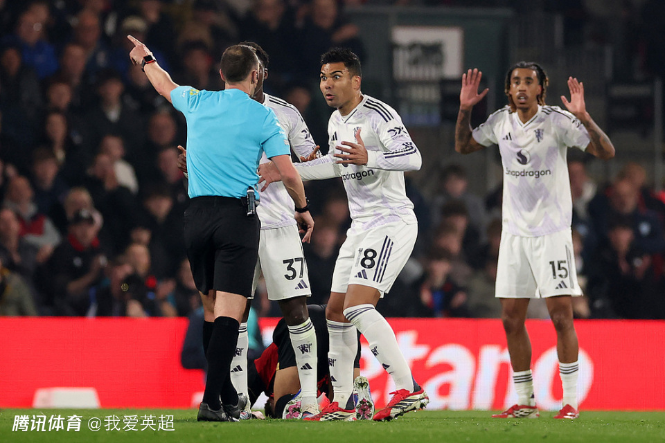 曾两度领先！英超：十人曼联2-2伯恩茅斯 B费造2球 马奎尔染红+送点