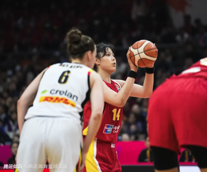 李月汝：我们在防守端表现不够好 希望能加强磨合尽快适应比赛节奏