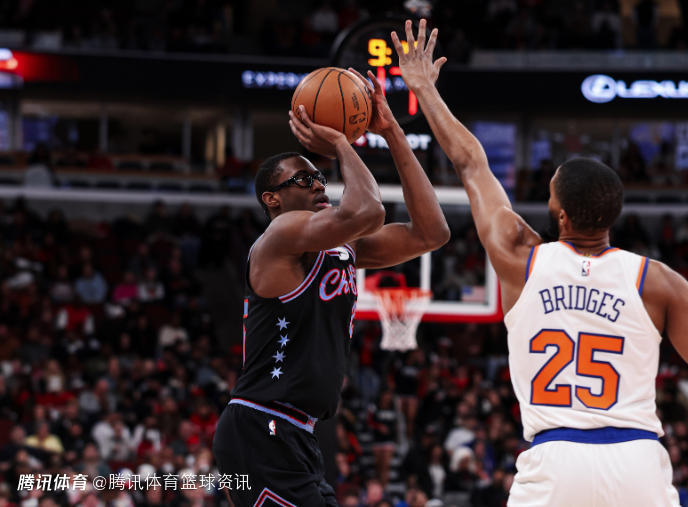 公牛官方：杰伦-史密斯右小腿肌肉紧张 退出与尼克斯剩余比赛