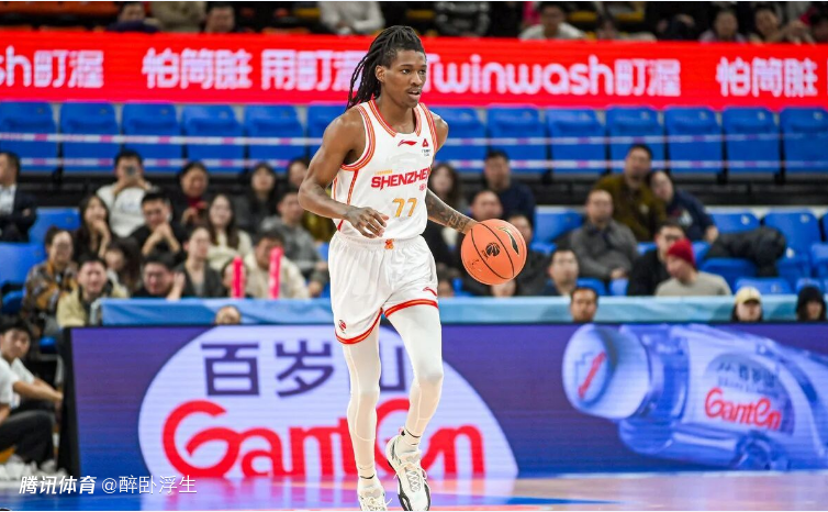 史密斯30+6+6包揽最后11分！深圳力克青岛 王奕博助攻超朱芳雨