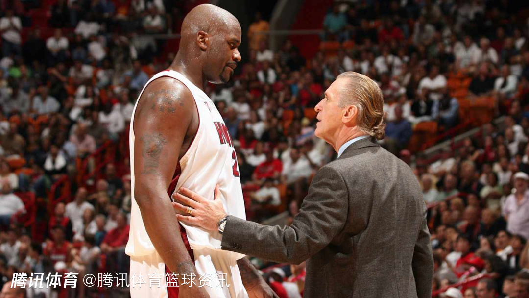 来了先称体重！莱利：我们一个赛季让奥尼尔减了近27公斤