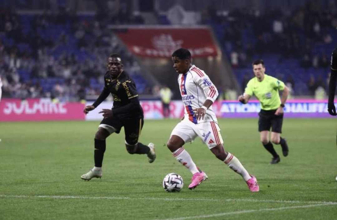 恩德里克散漫态度曾被里昂主帅警告，队内人士：他只有19岁