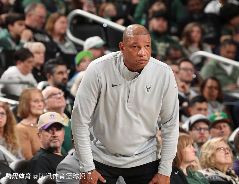 字母哥和雄鹿就上场与否有争议？老里：我处在中间位置 和这事没关系