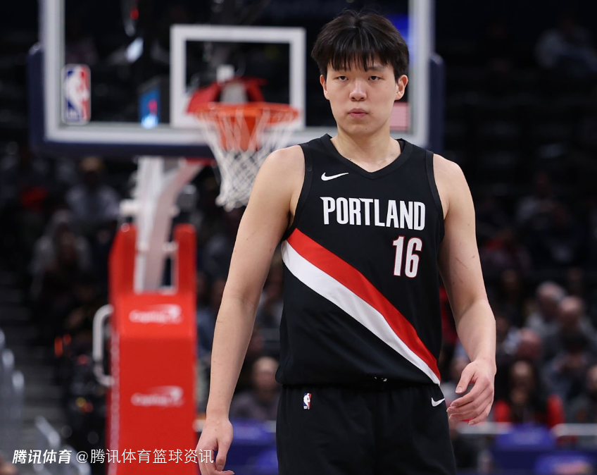 杨瀚森：新秀赛给哥哥们扔扔球就完事 赛季过半最大进步是能用英语交流了